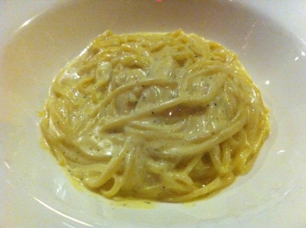 Fettucine alfredo from Accademia di Vino.